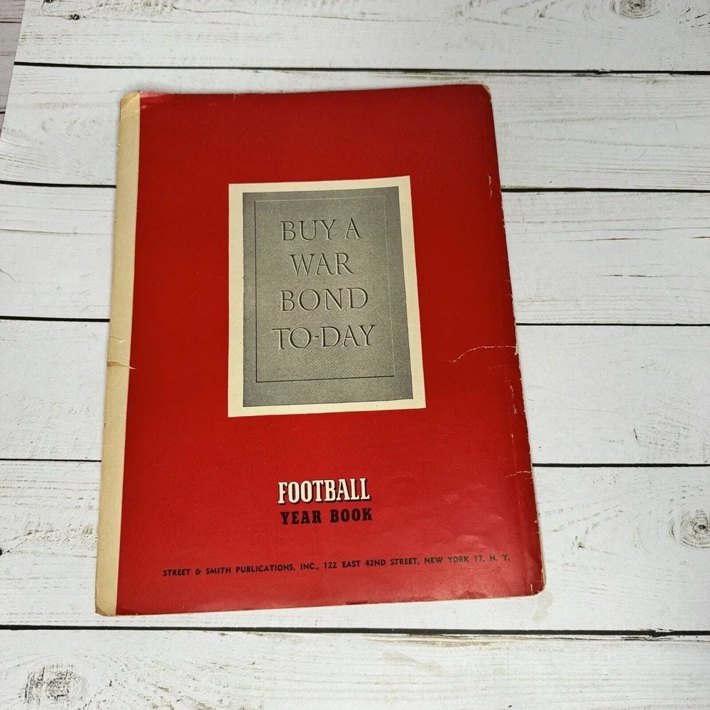 1945 Street & Smith's Football Pictorial Yearbook National Gridiron Review Vinta